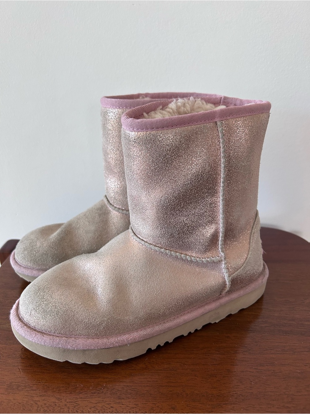 UGG Rose Gold Classic Boot | US 4 | EU 36 - Picture 4 of 9